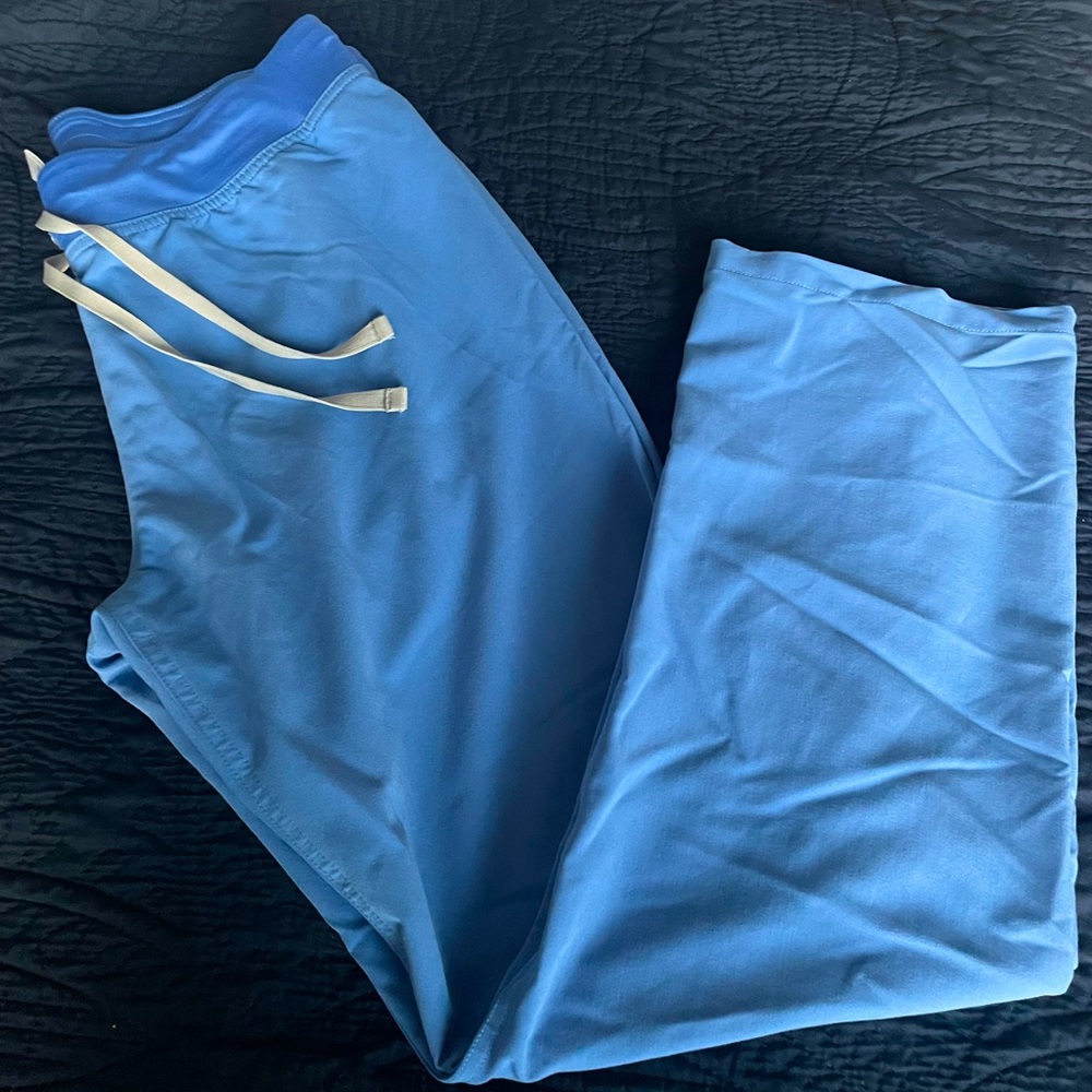 Figs Ceil blue Livingston pants. Medium